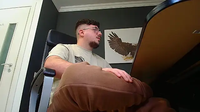 Snapshot of JoshKnights chatting on 01.27.25 JoshKnights online show from 01.27.25