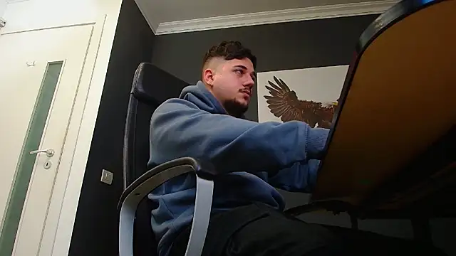 Snapshot of JoshKnights chatting on 01.28.25 JoshKnights online show from 01.28.25