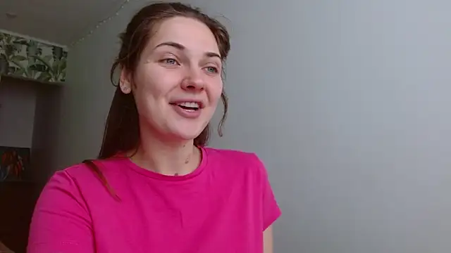 Olivia shine online show from 03.05.25