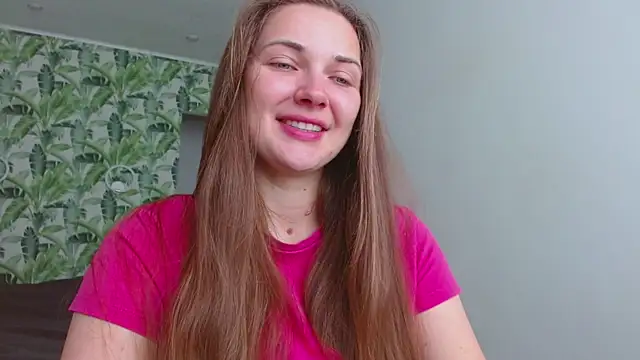 Snapshot of Olivia_shine chatting on 05.30.26 Olivia shine online show from 05.30.26