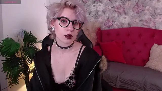 Snapshot of _Moonlight_t chatting on 02.26.25 Moonlight t online show from 02.26.25