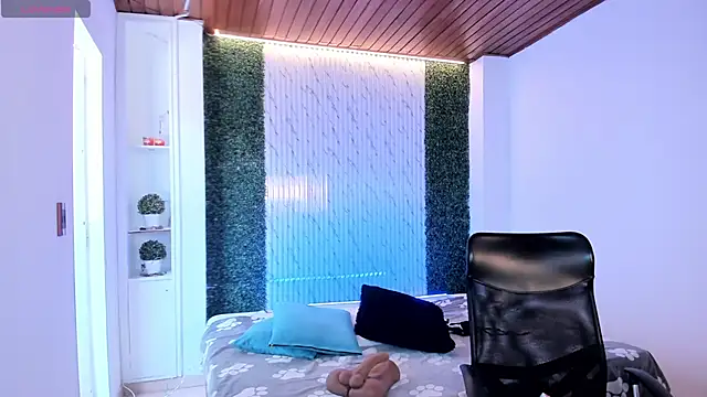 victoria mooree online show from 03.09.26