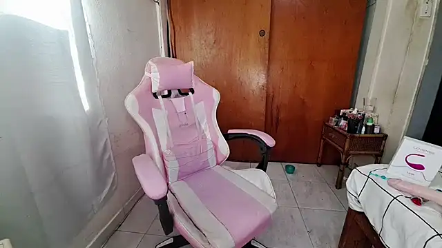 Snapshot of Gotitatv chatting on 02.27.25 Gotitatv online show from 02.27.25