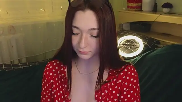 YasmineWest online show from 01.27.25