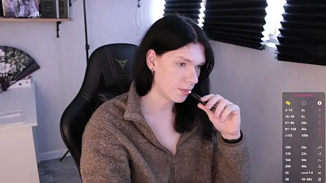 carthylovvve online show from 02.13.25