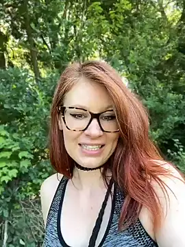 Snapshot of die-EinHORNY-WG chatting on 06.27.26 die-EinHORNY-WG online show from 06.27.26