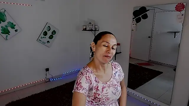 lollita 23  online show from 11.13.25