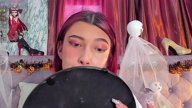  Scarlett 01 online show from 10.17.25