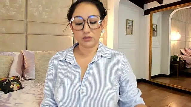 Victoria-Harper online show from 03.10.25