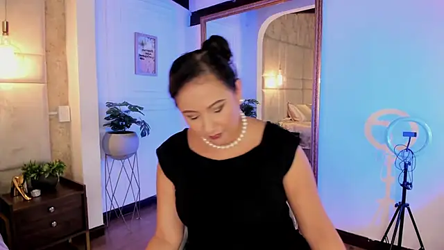 Victoria-Harper online show from 03.16.25