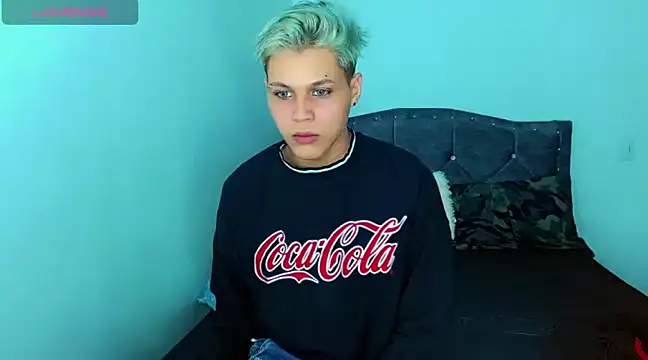 Liamscott  online show from 01.29.25