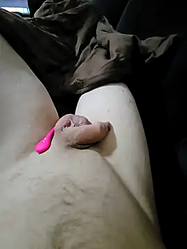 Snapshot of Nakeddriver1and-Wife chatting on 11.28.25 Nakeddriver1and-Wife online show from 11.28.25