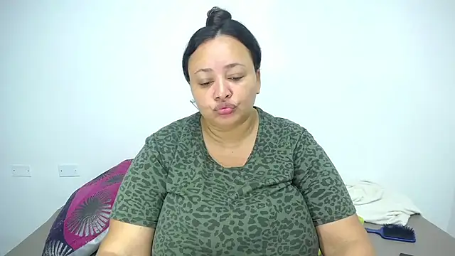 Snapshot of CrushOnMe_ chatting on 01.17.26 CrushOnMe online show from 01.17.26