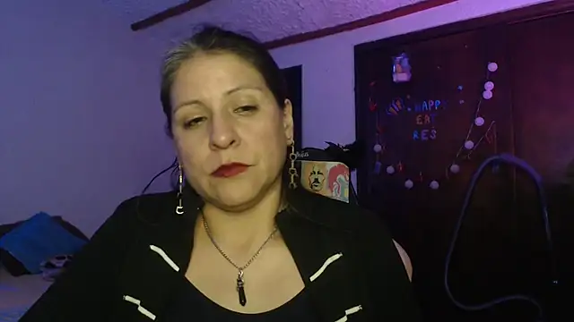 Snapshot of LucifernandaSw chatting on 04.30.26 LucifernandaSw online show from 04.30.26