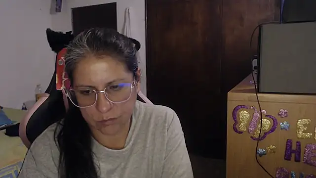Snapshot of LucifernandaSw chatting on 06.01.26 LucifernandaSw online show from 06.01.26