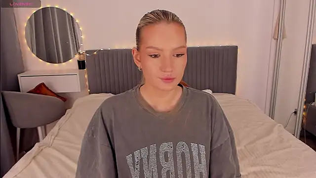 CassieRayss online show from 02.20.26