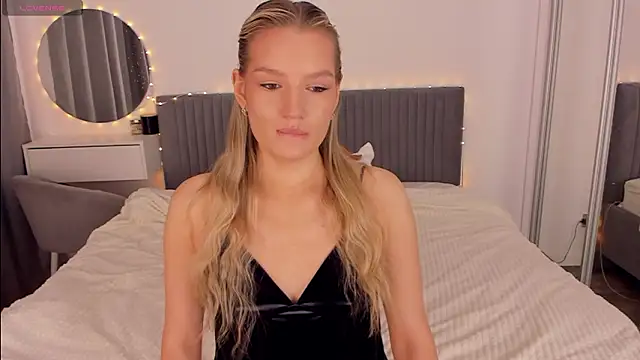 CassieRayss online show from 03.18.26