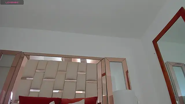 emma castilloo online show from 12.27.24