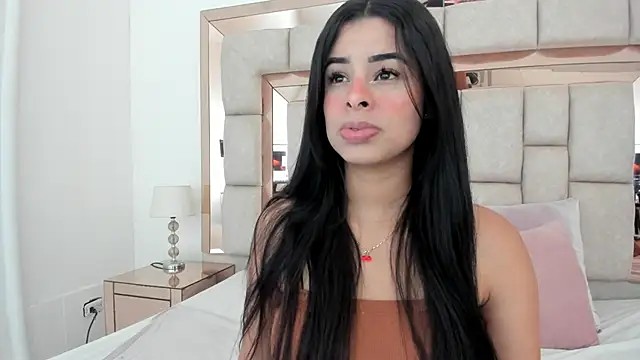 emma castilloo online show from 12.29.24