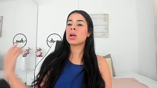 emma castilloo online show from 03.03.25