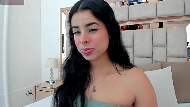 emma castilloo online show from 11.17.25