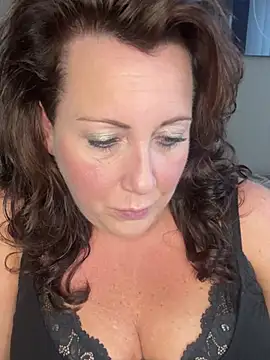 xsexycurvymilf online show from 12.13.24