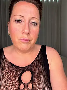 xsexycurvymilf online show from 03.23.26