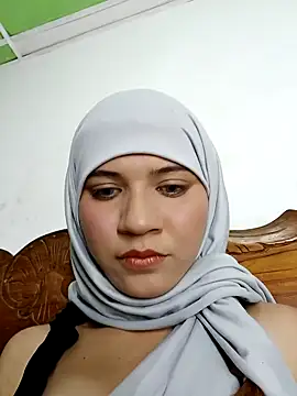 Snapshot of hanaa_18 chatting on 02.07.25 hanaa 18 online show from 02.07.25