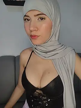 hanaa 18 online show from 04.13.26