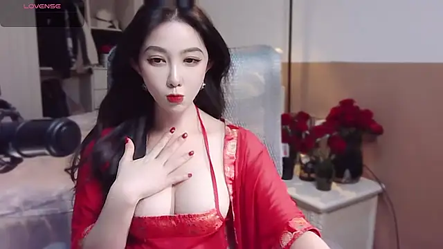 Snapshot of vyizh- chatting on 02.09.25 vyizh- online show from 02.09.25