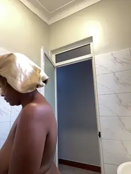 Dellah26 online show from 10.23.25