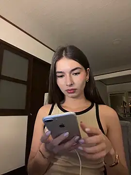 Coralinee 01 online show from 05.14.26