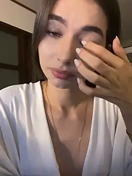 Coralinee 01 online show from 05.20.26