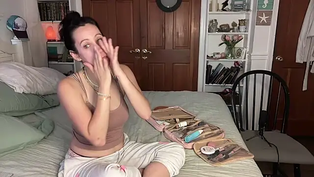 cutelittlemama0418 online show from 09.25.25