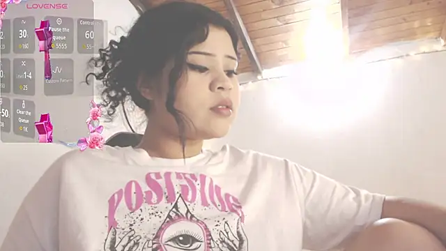 Snapshot of Amara18_ chatting on 02.07.26 Amara18 online show from 02.07.26