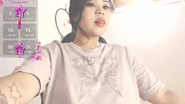 Snapshot of Amara18_ chatting on 03.04.26 Amara18 online show from 03.04.26