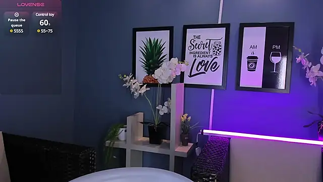 Snapshot of Amareto_ chatting on 03.04.25 Amareto online show from 03.04.25