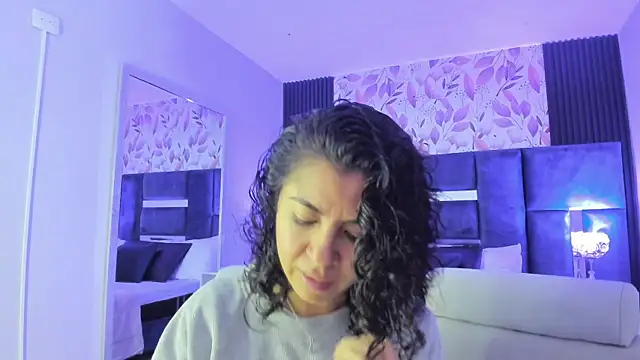 Amareto  online show from 12.04.25