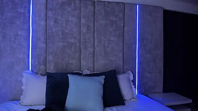 Amareto  online show from 04.18.26