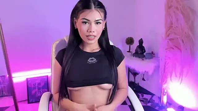 Snapshot of SakuraKato chatting on 12.19.24 SakuraKato online show from 12.19.24