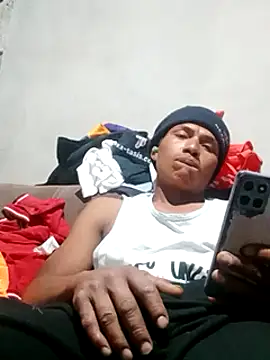 Moreno1813 online show from 02.08.25