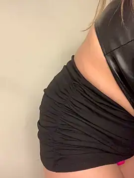 Snapshot of Nayafreaky chatting on 02.24.25 Nayafreaky online show from 02.24.25