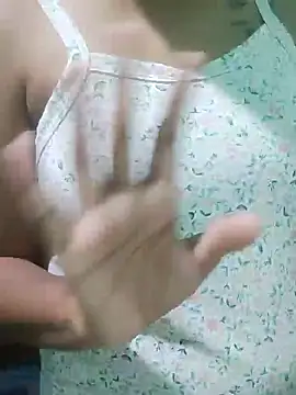 Snapshot of Kunchiii chatting on 11.20.25 Kunchiii online show from 11.20.25