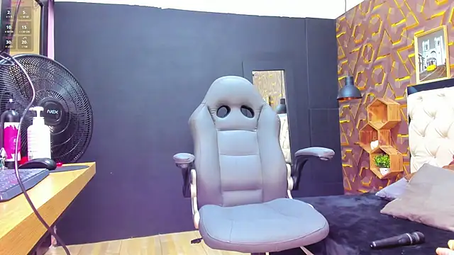 deyy madissonn online show from 02.12.25