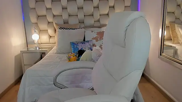 Helleamazing online show from 01.31.25