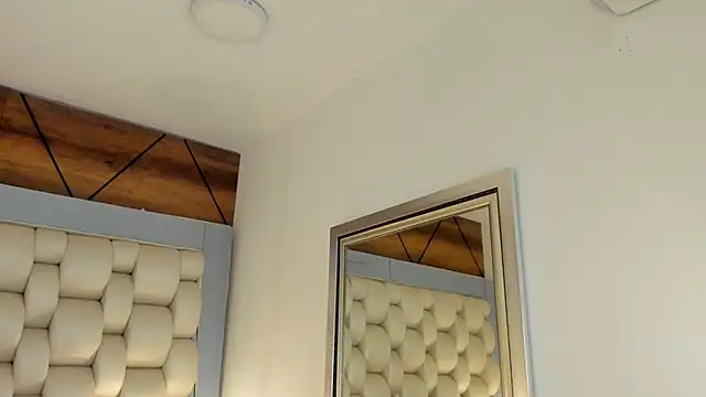 Helleamazing online show from 09.12.25