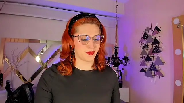 Juliana Saenzz online show from 03.15.25