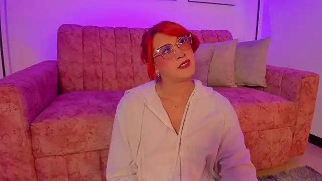 Juliana Saenzz online show from 09.11.25