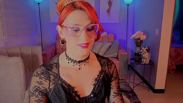 Juliana Saenzz online show from 10.18.25