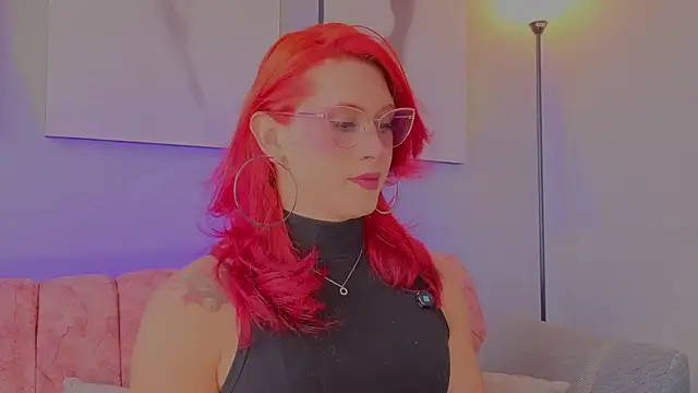 Juliana Saenzz online show from 11.20.25